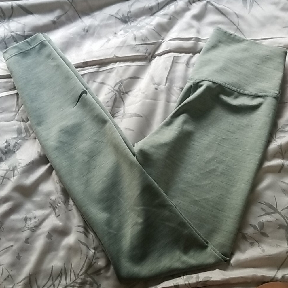 Nike workout leggings